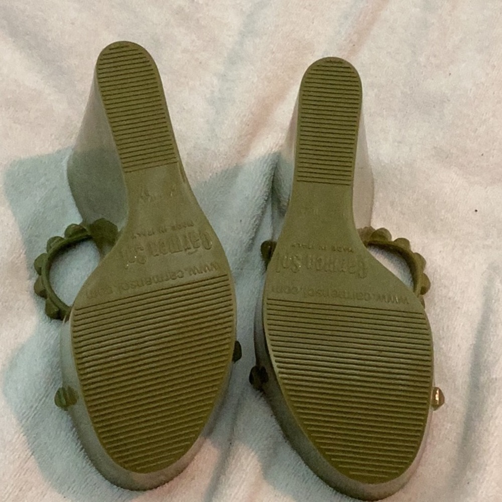 Never Worn - image 2